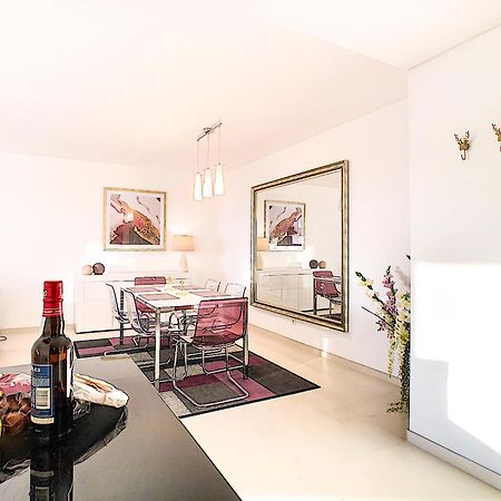 Apartamento Paradisus By Lovelystay Caniço Екстериор снимка